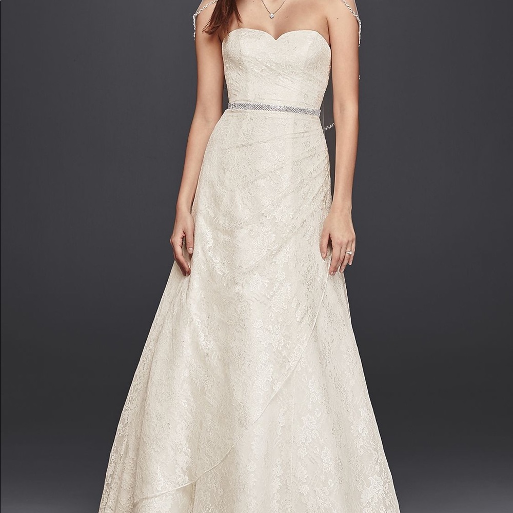 David’s Bridal A-line Strapless Wedding Dress